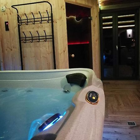 Gold Apartamenty & Spa 什恰夫尼察 外观 照片